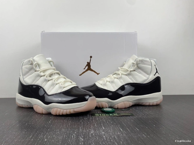 11 WMNS AR0715-101 Jordan Neapolitan Air 0730
